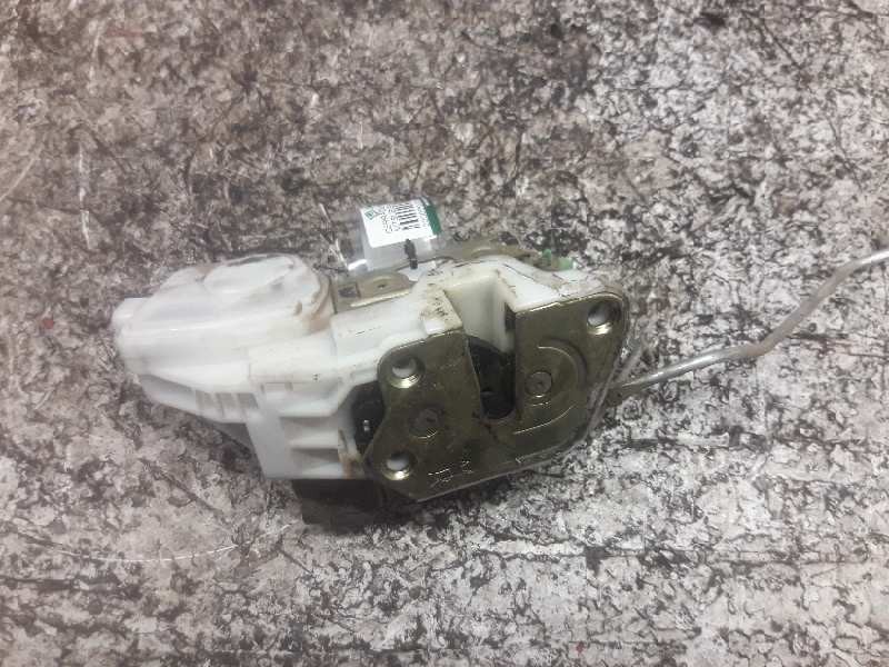 Recambio de cerradura puerta delantera derecha para mitsubishi l 200 (k6/7) referencia OEM IAM  5 PINS 