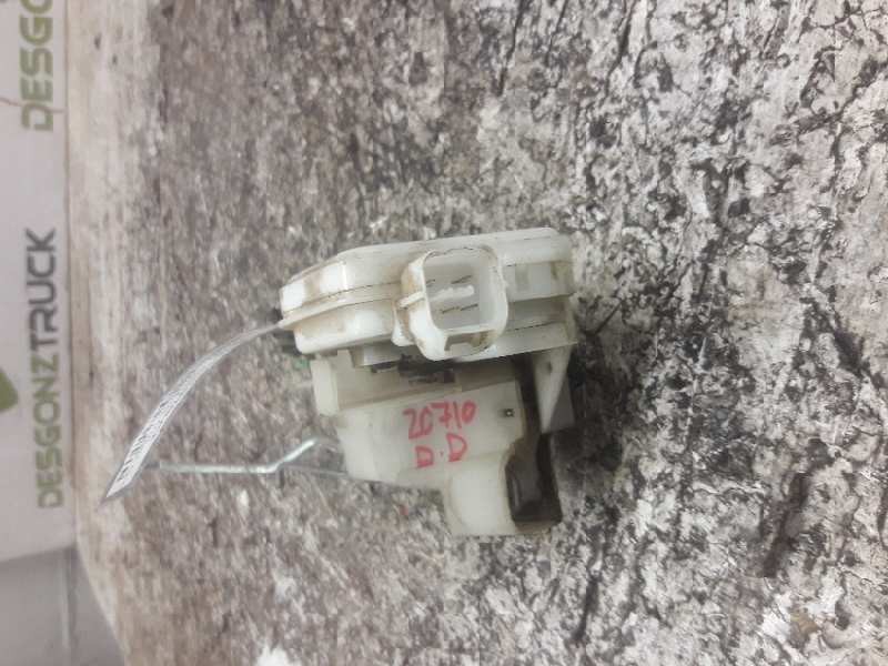 Recambio de cerradura puerta delantera derecha para mitsubishi l 200 (k6/7) referencia OEM IAM  5 PINS 