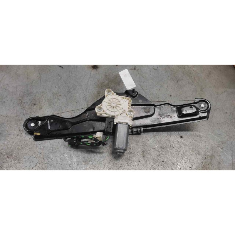 Recambio de elevalunas trasero derecho para mercedes-benz clase e (w211) berlina 1.8 cat referencia OEM IAM A2117300246  