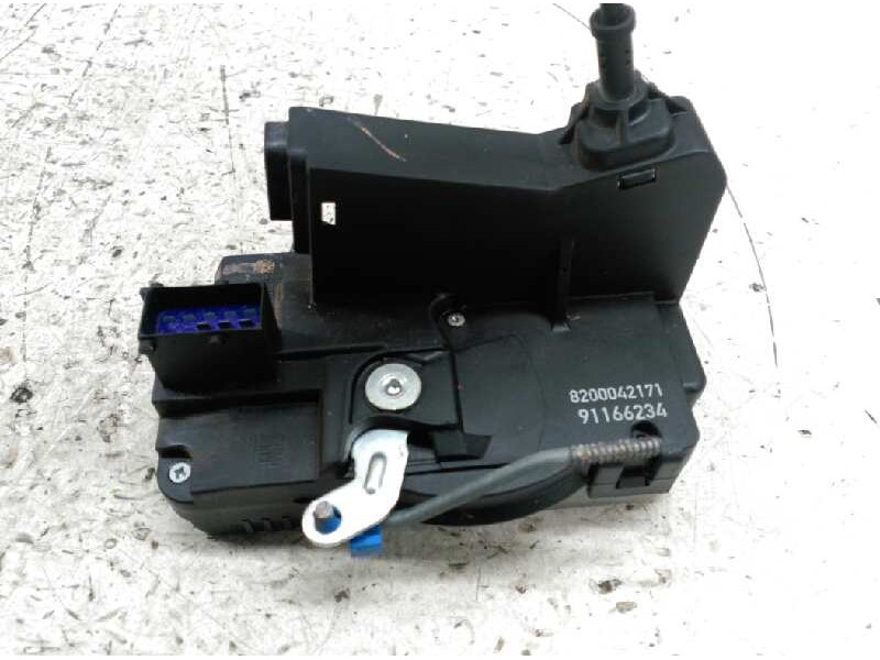 Recambio de cerradura puerta delantera derecha para nissan primastar (x83) referencia OEM IAM   