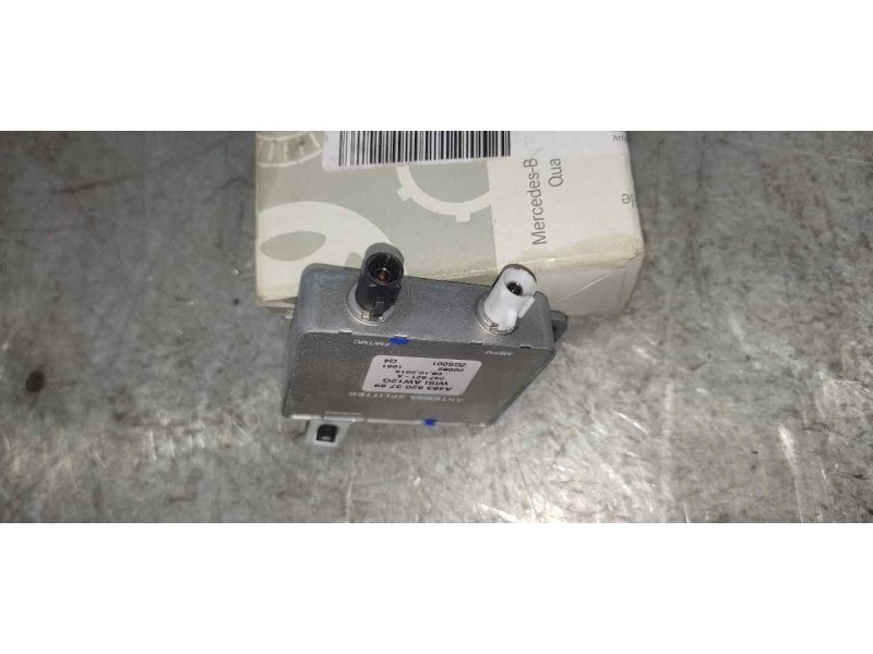 Recambio de amplificador antena para mercedes-benz clase e (w211) familiar 1.8 cat referencia OEM IAM A4638203789  