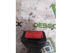 Recambio de enganche de cinturon derecho para nissan trucks atleon 130.21 referencia OEM IAM 868429X401   2