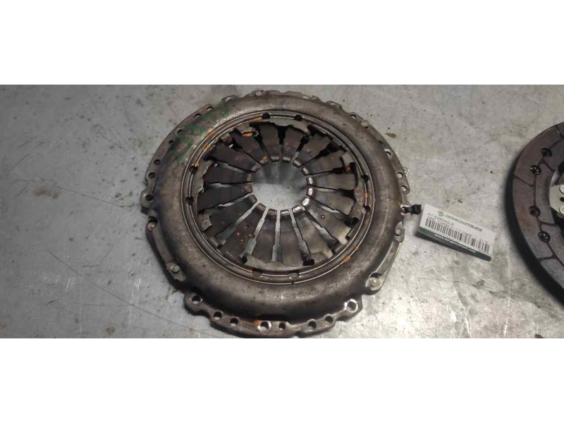 Recambio de kit embrague para opel corsa d ´´111 years´´ referencia OEM IAM 322035210  