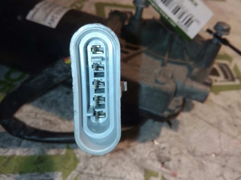 Recambio de motor limpia delantero para iveco stralis (as) fsa t / fp lt 4x2 gran espacio referencia OEM IAM 404055 403945 99439