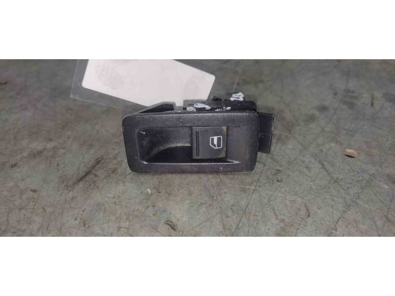 Recambio de mando elevalunas trasero izquierdo para volkswagen touran (1t2) advance referencia OEM IAM 1T0959851 3 PINS 