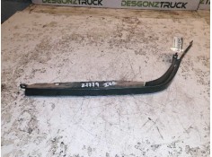 Recambio de moldura para mercedes-benz clase c (w202) berlina referencia OEM IAM 2028200177 BAJO FARO IZQUIERDO 