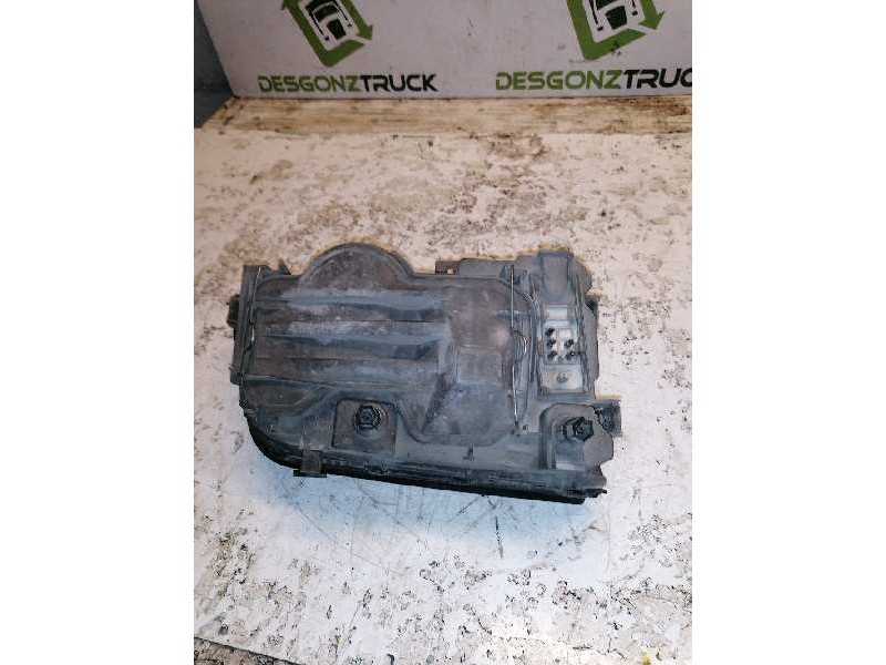 Recambio de faro izquierdo para mercedes-benz clase c (w202) berlina referencia OEM IAM   5 PINS