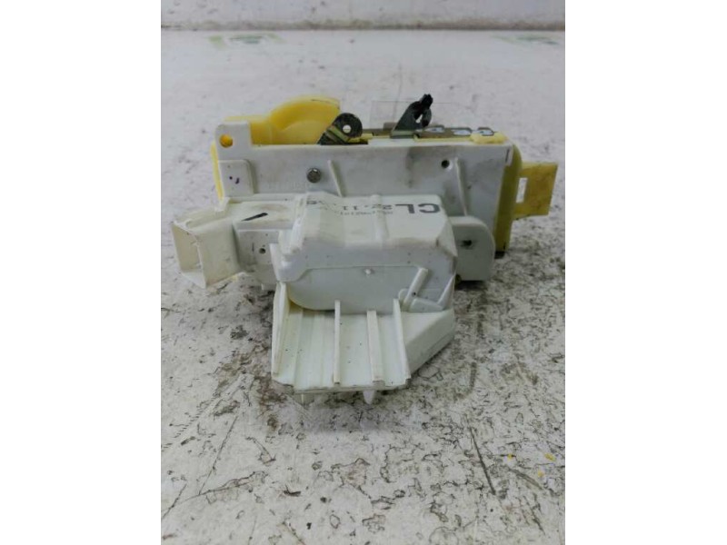 Recambio de cerradura puerta delantera derecha para ford focus berlina (cak) ambiente referencia OEM IAM   