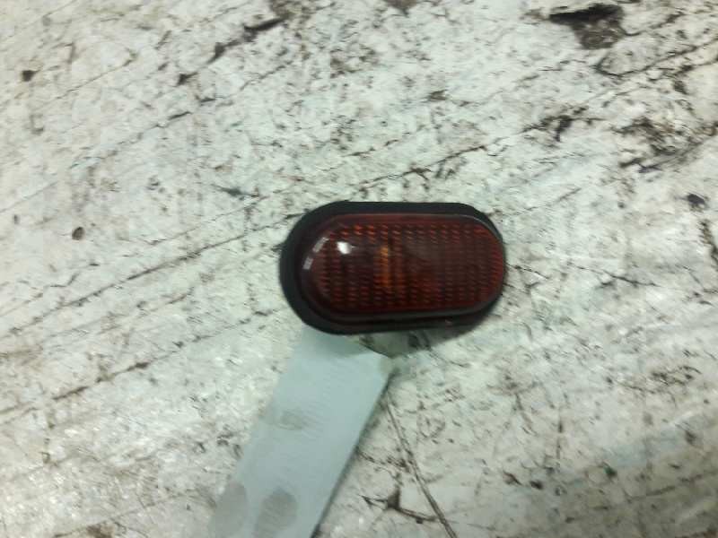 Recambio de piloto lateral derecho para renault megane i classic (la0) 1.9 dti alize referencia OEM IAM   