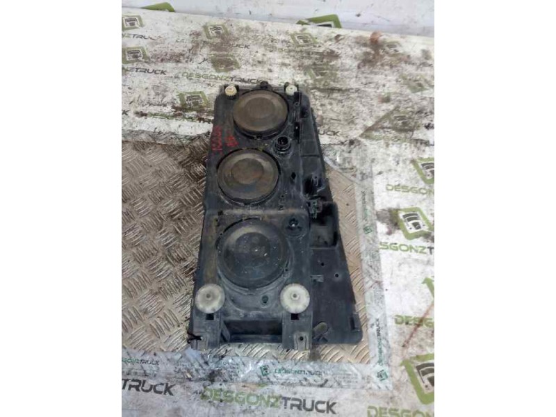 Recambio de faro izquierdo para renault magnum e-tech 2000 referencia OEM IAM   