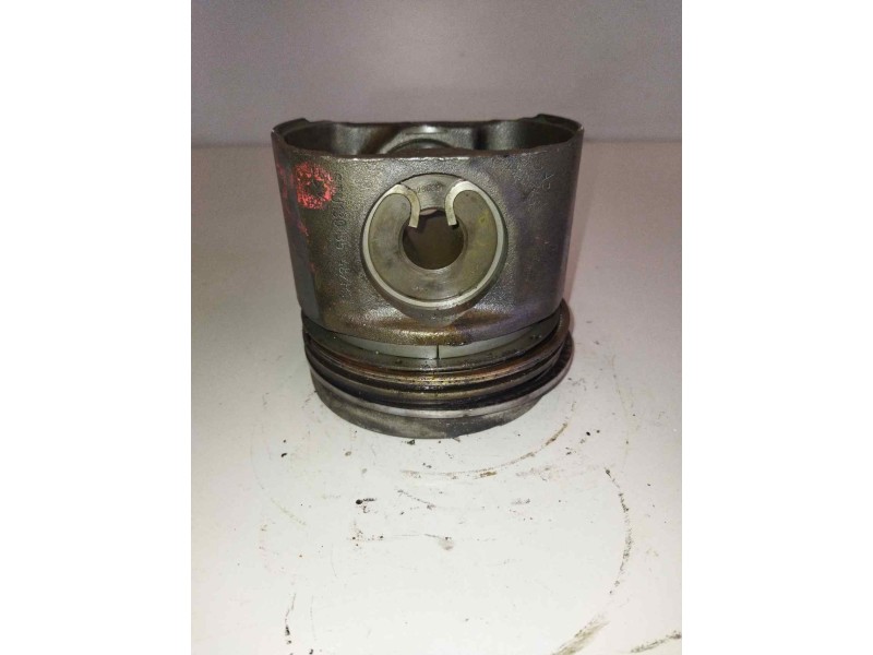 Recambio de piston para daf serie xf105.xxx fsa 4x2 super-space-cab referencia OEM IAM 1747552  