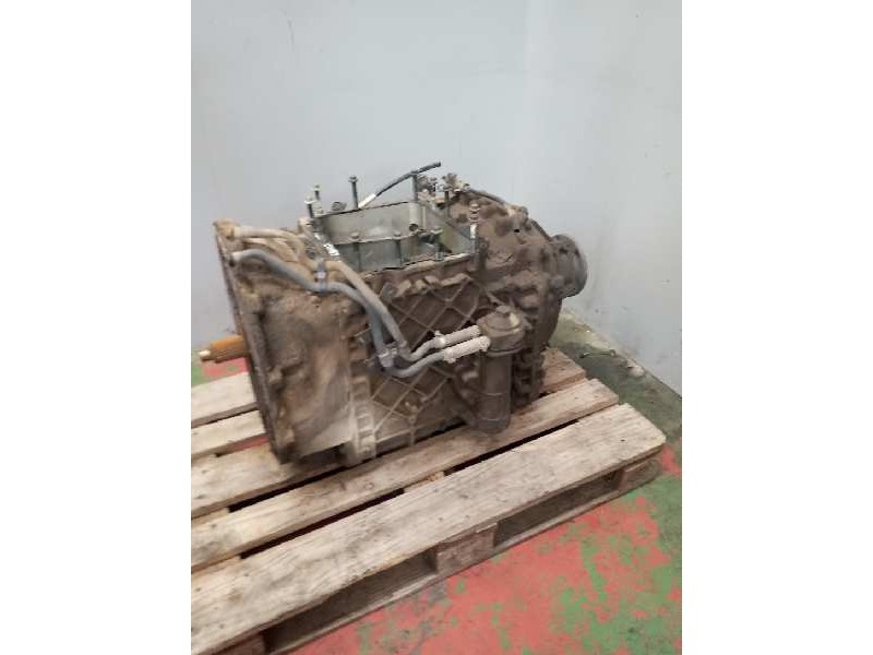 Recambio de caja cambios para renault premium lander 10.8 diesel referencia OEM IAM AT2412C 3190492 20071210171