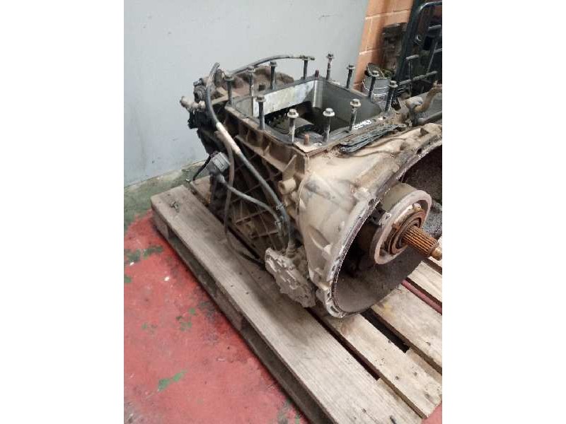 Recambio de caja cambios para renault premium lander 10.8 diesel referencia OEM IAM AT2412C 3190492 20071210171