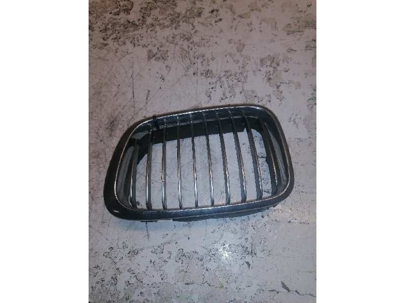 Recambio de rejilla delantera izquierda para bmw serie 3 berlina (e46) 323i referencia OEM IAM   