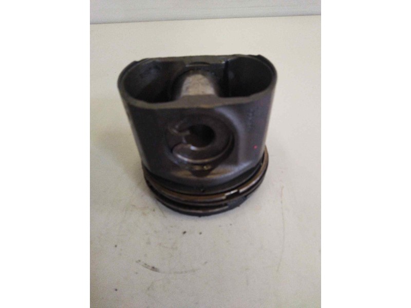 Recambio de piston para daf serie xf105.xxx fsa 4x2 super-space-cab referencia OEM IAM 1747552  