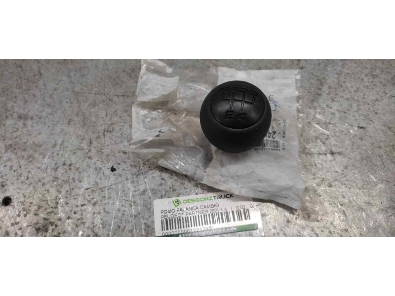 Recambio de pomo palanca cambio para peugeot partner (s2) 1.4 referencia OEM IAM   