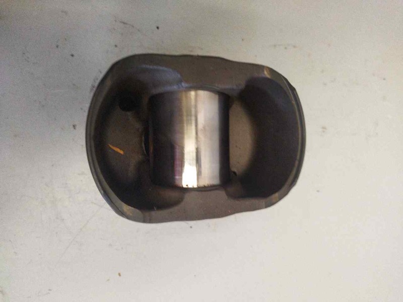 Recambio de piston para daf serie xf105.xxx fsa 4x2 space-cab referencia OEM IAM 1747552  