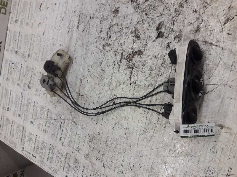 Recambio de mando calefaccion / aire acondicionado para ford focus berlina (cak) ambiente referencia OEM IAM 98AB18C419  
