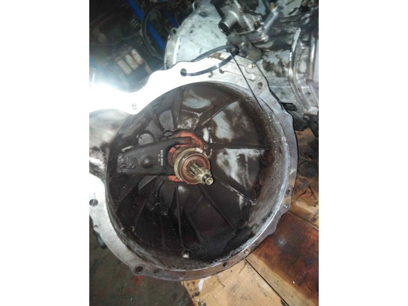 Recambio de caja cambios para nissan trucks atleon 130.21 referencia OEM IAM RE2217-01 32101-950A 32131-9X50A