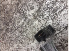 Recambio de boton antiniebla para kia carnival ii 2.9 cdri ex referencia OEM IAM  6 PINS  2