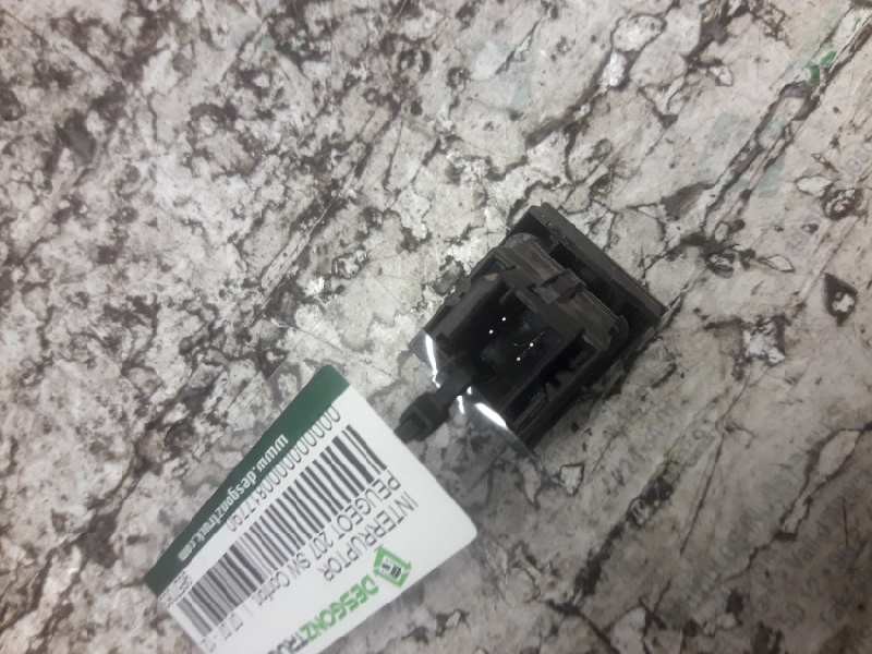 Recambio de interruptor para peugeot 207 sw confort referencia OEM IAM 96570636XT 4 PINS 