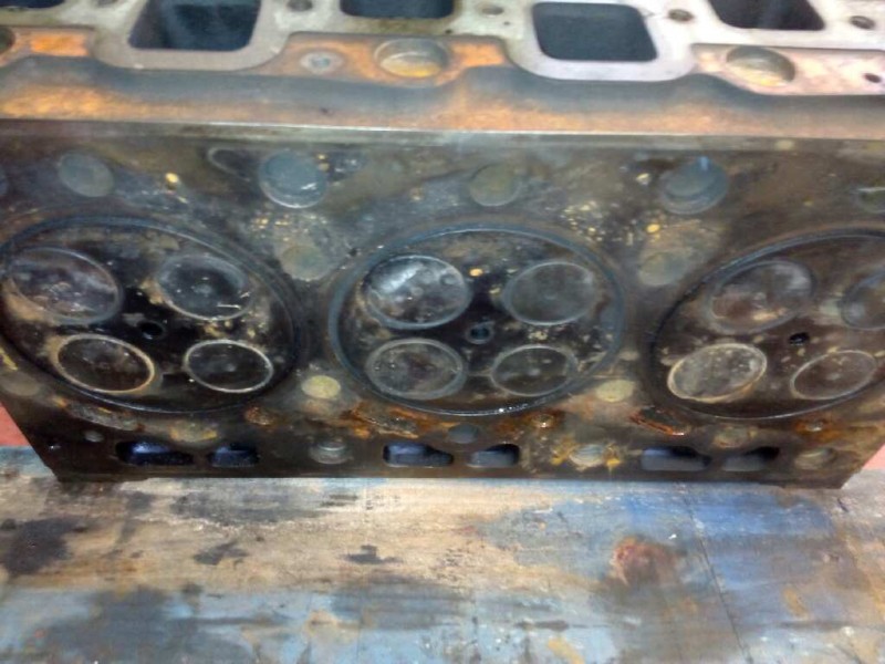 Recambio de culata para pegaso trucks serie 1200 1236 referencia OEM IAM 3EM406715  