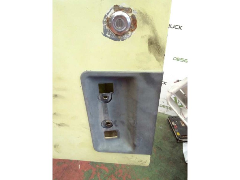 Recambio de puerta delantera izquierda para nissan trucks l35.08 ...... referencia OEM IAM   