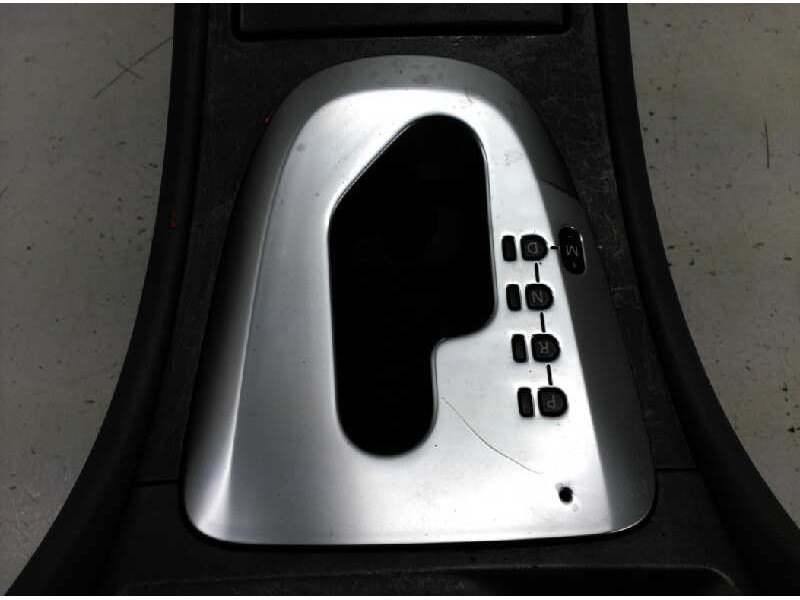 Recambio de guarnecidos palanca cambio para renault vel satis (bj0) expression referencia OEM IAM 8200221400  