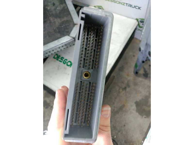 Recambio de centralita motor uce para ford focus berlina (cak) ambiente referencia OEM IAM YS4F12A650PA  