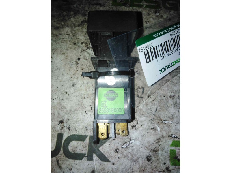 Recambio de boton antivaho para nissan trucks atleon 140 referencia OEM IAM 255819X000  BOTON ANTIVAHO RETROVISOR