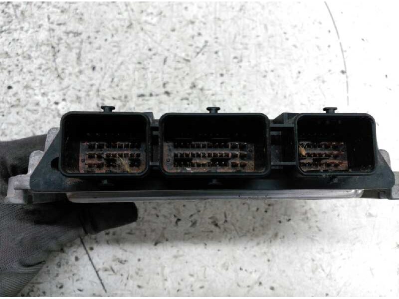 Recambio de centralita motor uce para peugeot 307 (s1) xs referencia OEM IAM 9658944580 0281011629 BOSCH