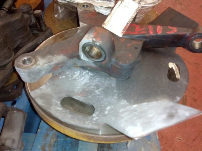 Recambio de mangueta delantera izquierda para iveco daily caja abierta / volquete 35 - c 12 caja abierta referencia OEM IAM   