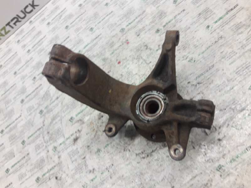 Recambio de mangueta delantera derecha para renault megane ii classic berlina 1.5 dci diesel referencia OEM IAM   