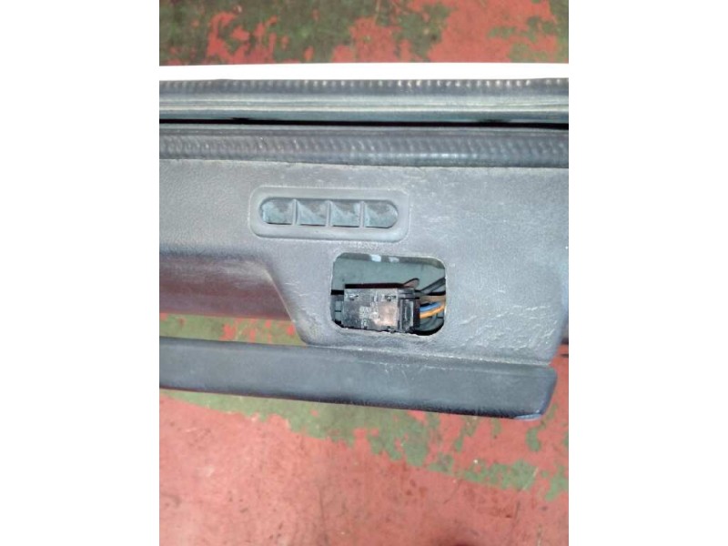 Recambio de puerta delantera izquierda para scania trucks serie 3 143 h/ 450 (450cv) referencia OEM IAM   