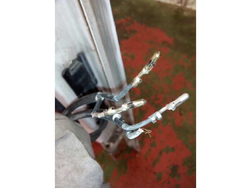 Recambio de puerta delantera izquierda para scania trucks serie 3 143 h/ 450 (450cv) referencia OEM IAM   