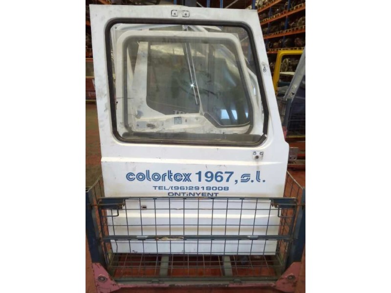 Recambio de puerta delantera derecha para scania trucks serie 3 143 h/ 450 (450cv) referencia OEM IAM   