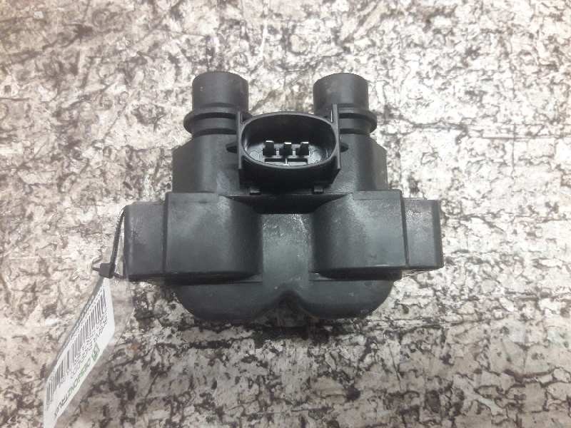 Recambio de bobina encendido para ford fiesta berlina ghia referencia OEM IAM 928F12029CA 3 PINS 