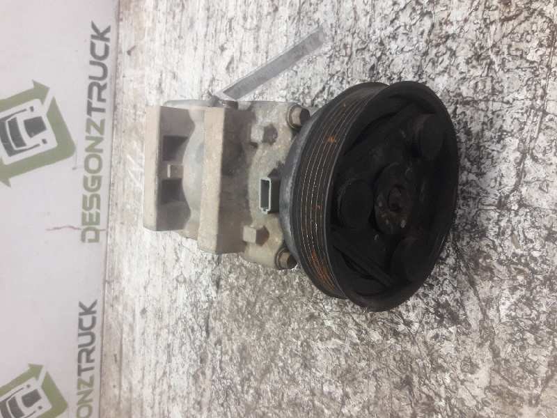 Recambio de compresor aire acondicionado para ford fiesta berlina ghia referencia OEM IAM 960502A 24096130 2 PINS