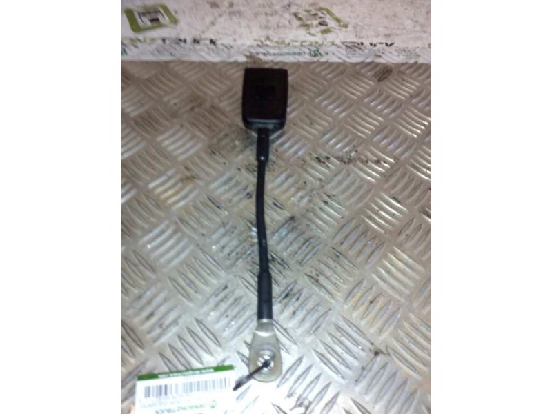 Recambio de enganche de cinturon izquierdo para nissan eco - t 100.45/78 kw/e2 referencia OEM IAM   