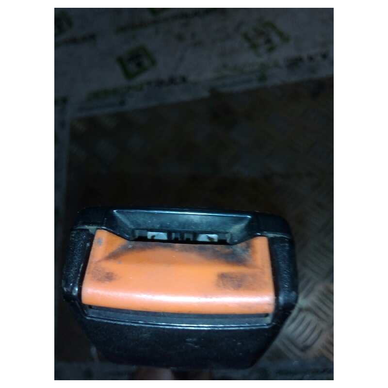 Recambio de enganche de cinturon izquierdo para nissan eco - t 100.45/78 kw/e2 referencia OEM IAM   