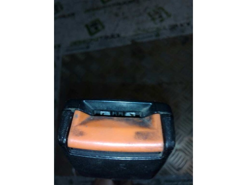Recambio de enganche de cinturon izquierdo para nissan eco - t 100.45/78 kw/e2 referencia OEM IAM   
