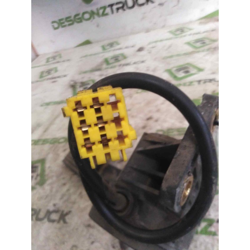 Recambio de pedal acelerador para mercedes-benz axor 2-ejes 18 ton 2004 referencia OEM IAM A9703000004  