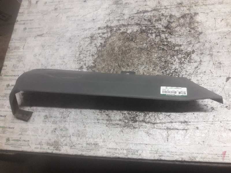 Recambio de moldura para ford transit combi ´06 ft 330 corto referencia OEM IAM YC1529397ADW  