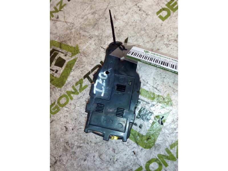 Recambio de maneta interior delantera izquierda para nissan trucks atleon 110 referencia OEM IAM   