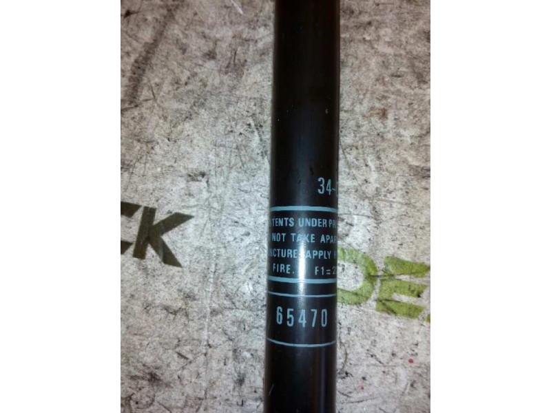 Recambio de bombin calandra para nissan trucks atleon 110 referencia OEM IAM 654709X000  