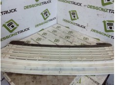 Recambio de rejilla delantera central para nissan eco - t 100.45/78 kw/e2 referencia OEM IAM 15200144   2