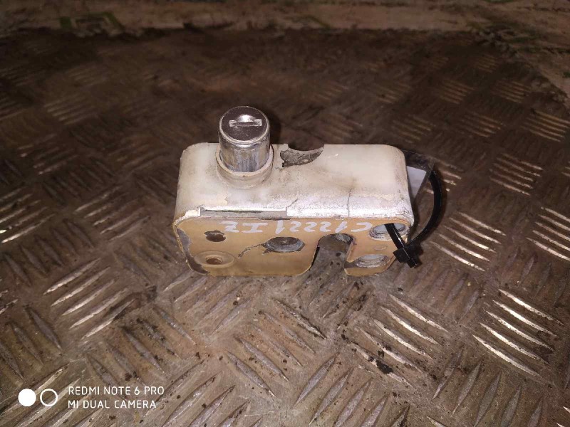 Recambio de cerradura puerta delantera izquierda para renault m 180/210/230.13/16 midliner referencia OEM IAM   