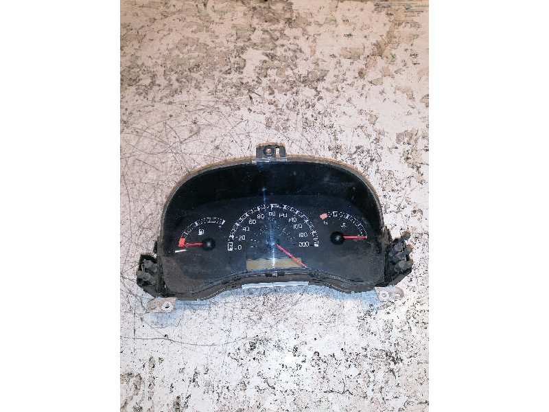 Recambio de cuadro instrumentos para fiat panda (169) 1.1 8v referencia OEM IAM 503000360100C141 46801541190271 
