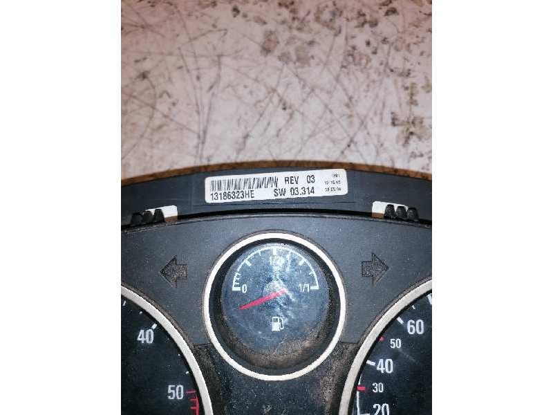 Recambio de cuadro instrumentos para opel astra h berlina elegance referencia OEM IAM 13186323HE  