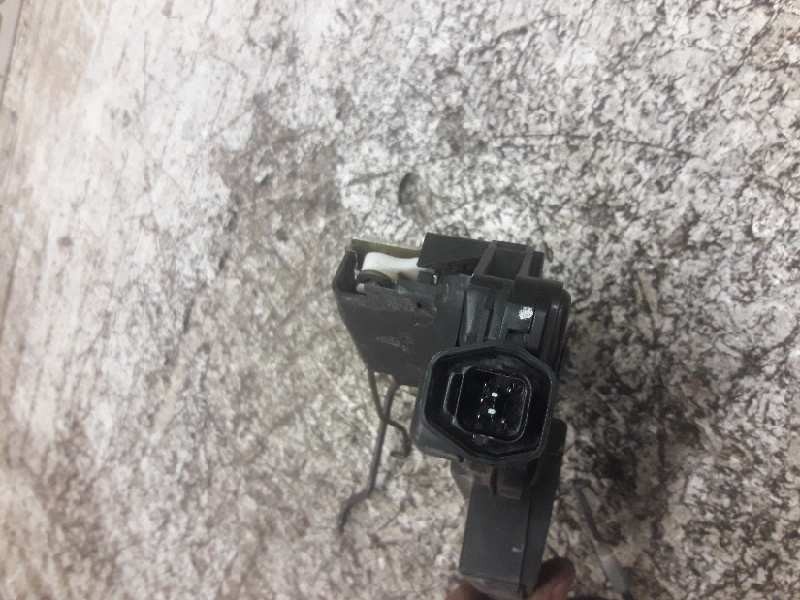 Recambio de cerradura puerta delantera izquierda para hyundai coupe (gk) 1.6 fx referencia OEM IAM  5 PINS 